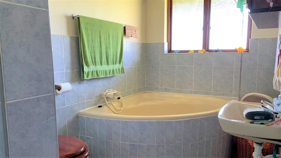 4 Bedroom Property for Sale in Rooi Rivier Rif Western Cape